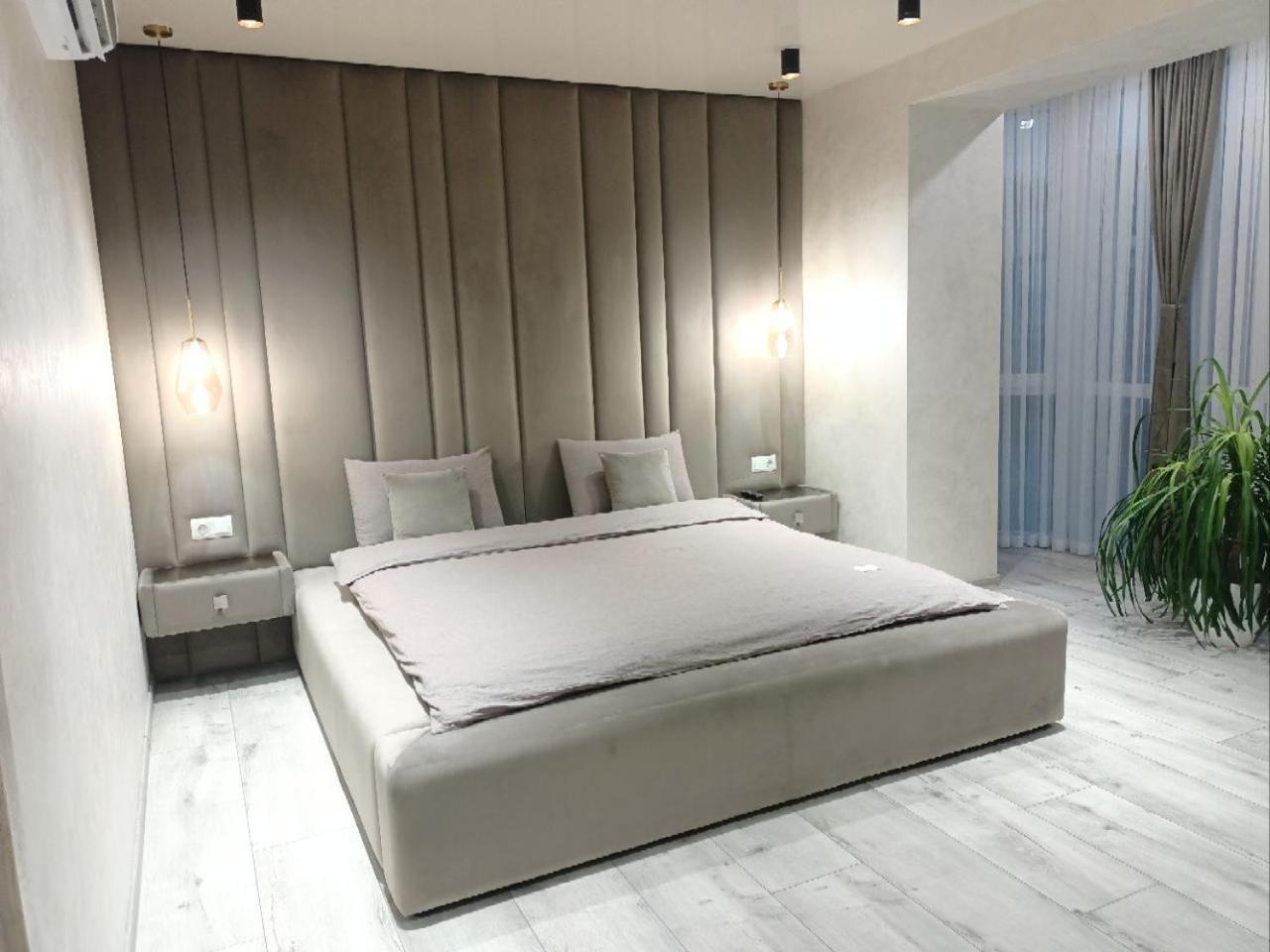 2К Шикарний Люкс! Apartment Khmelʼnytsʼkyy Bagian luar foto